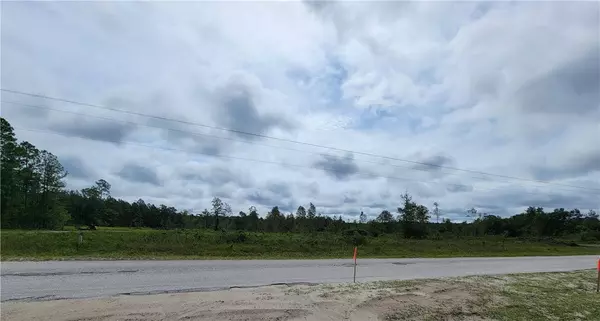 472749 MIDDLE Road, Hilliard, FL 32046