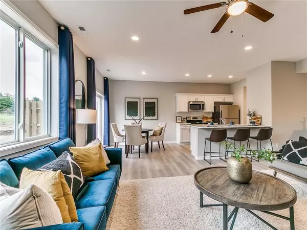 5695 Buckthorne Drive, Pleasant Hill, IA 50327