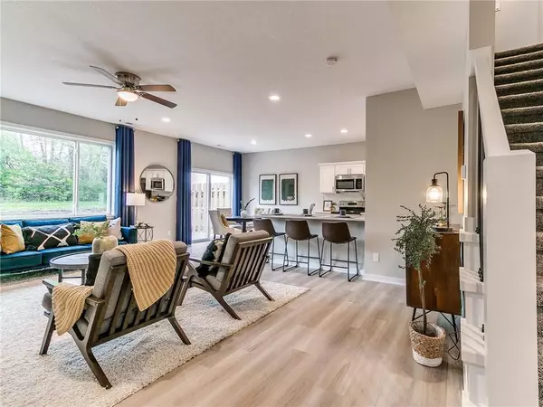 5695 Buckthorne Drive, Pleasant Hill, IA 50327