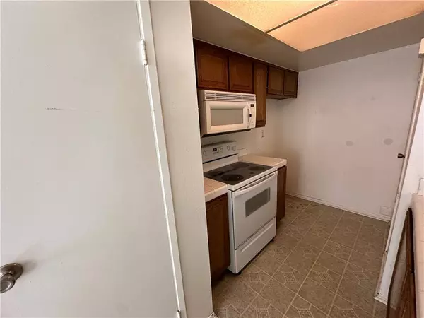 1086 W Calle De Las Estrellas #2, Azusa, CA 91702