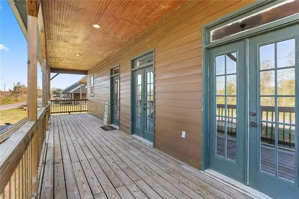 3368 RESORT LN, Des Allemands, LA 70030