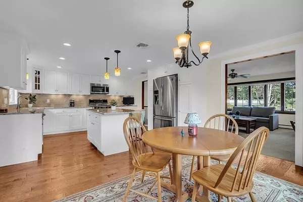 15 Beaman Ln, Marlborough, MA 01752