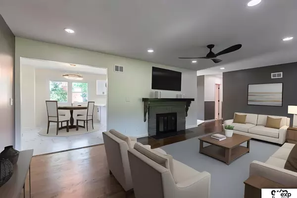 604 Beverly Drive, Omaha, NE 68114