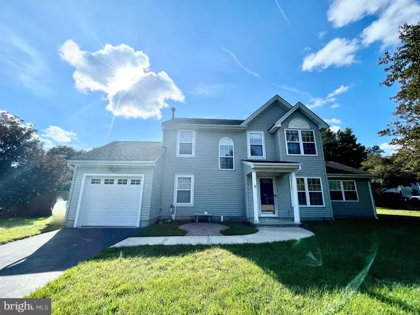 5 WARREN WAY, Burlington, NJ 08016