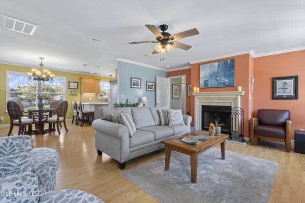 209 West Avenue, Long Beach, MS 39560