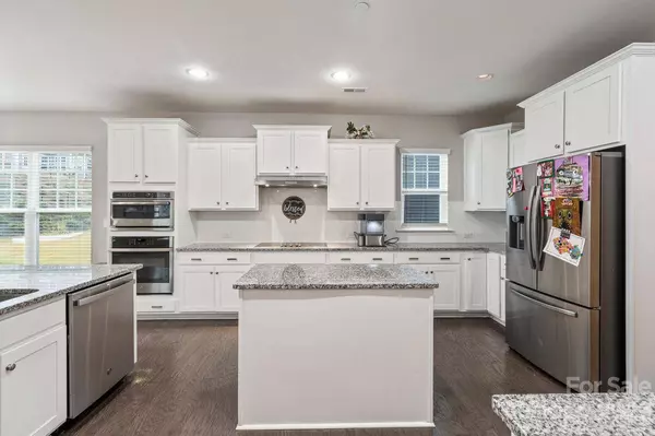 1002 Capwalk RD, Concord, NC 28027