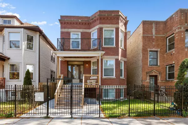 4451 N Sawyer Avenue, Chicago, IL 60625