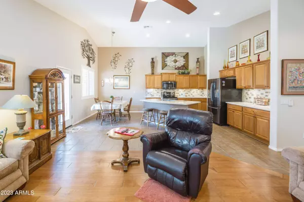 4243 E TORREY PINES Lane, Chandler, AZ 85249