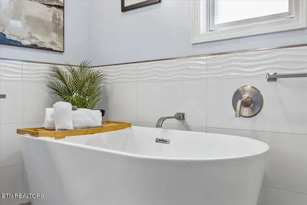 2954 Marvin CIR, Maryville, TN 37803