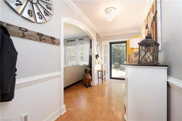 816 Avonlea LN, Randleman, NC 27317