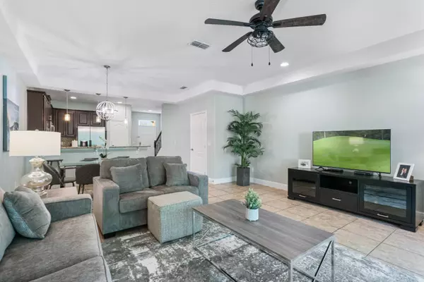 8133 Roseville Rd, Davenport, FL 33896