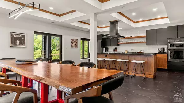 7717 Main ST, Hunter, NY 12442