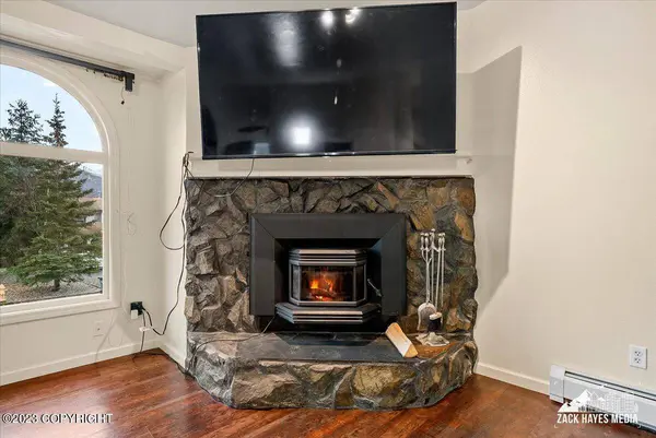 3080 Brookridge CIR, Anchorage, AK 99504