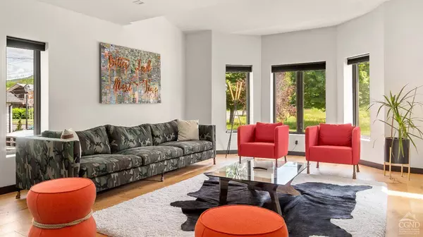 7717 Main ST, Hunter, NY 12442