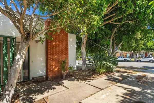 464 H AVE, Coronado, CA 92118