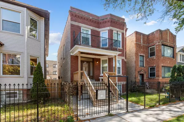 4451 N Sawyer Avenue, Chicago, IL 60625