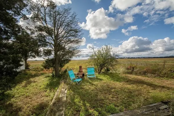 37 Pine Point Rd, Duxbury, MA 02332