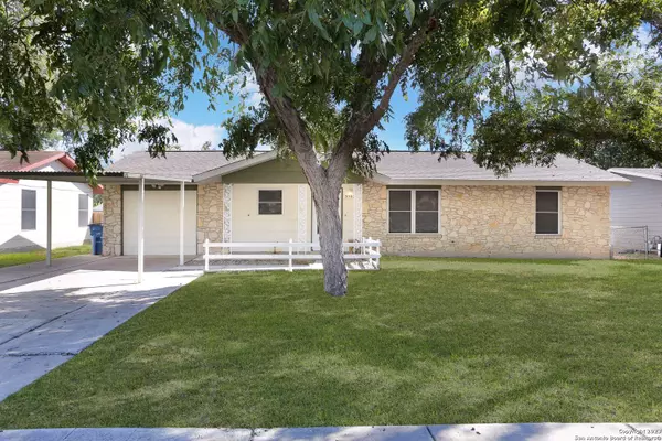 3502 Autumn Ln, Kirby, TX 78219