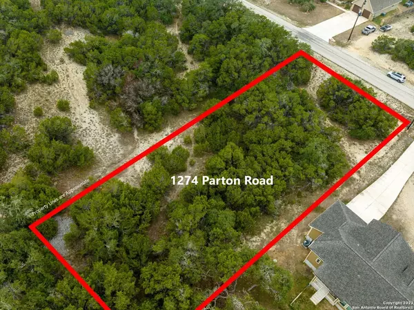 1274 Parton Rd, Canyon Lake, TX 78133