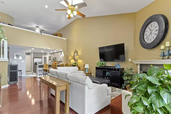 16944 Cimarron PASS, Noblesville, IN 46060