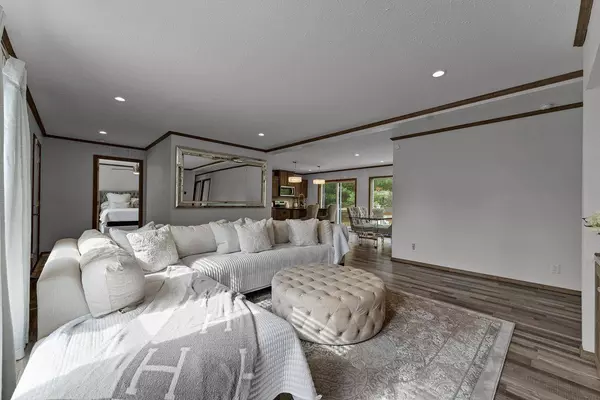 S4048 Old Highway 33 Road, Baraboo, WI 53913