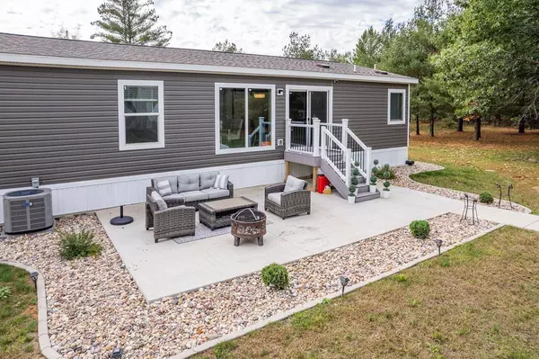 S4048 Old Highway 33 Road, Baraboo, WI 53913