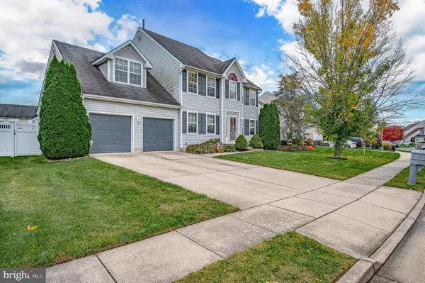 9 LEXINGTON PARK RD, Sicklerville, NJ 08081