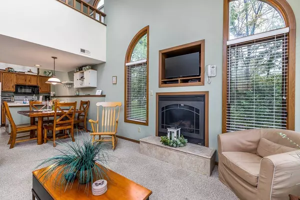 25 Creekwood Lane, Galena, IL 61036