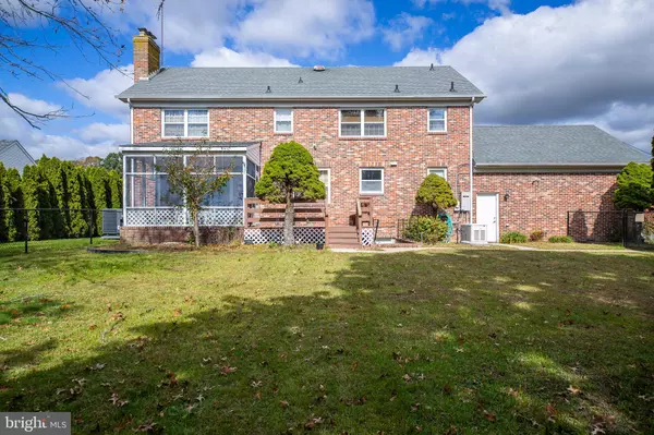 2645 FRANKLIN DR, Vineland, NJ 08361