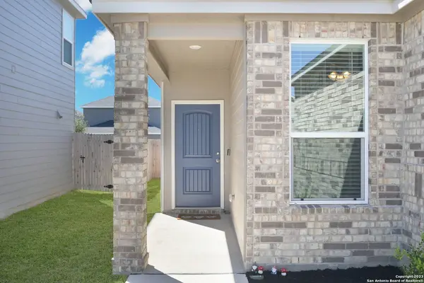 3246 OLD ALMONTE DR, San Antonio, TX 78224