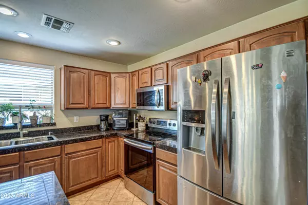 110 W GOLD DUST Way, San Tan Valley, AZ 85143