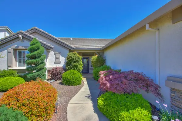 7338 School House LN, Roseville, CA 95747