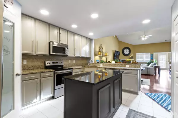 16944 Cimarron PASS, Noblesville, IN 46060