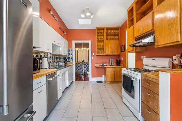 205 E Wabasha ST, Winona, MN 55987