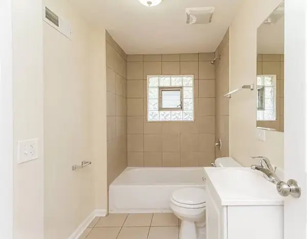 4948 160th Street, Oak Forest, IL 60452