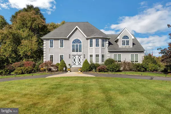 203 FOX CHASE DR, Southampton, NJ 08088