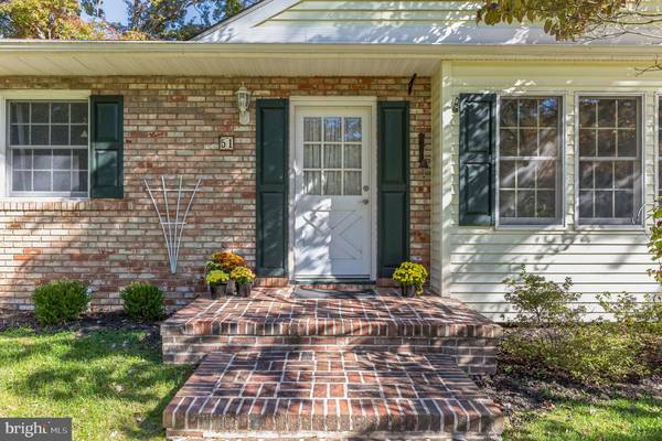 51 E CEDAR AVE, Marlton, NJ 08053