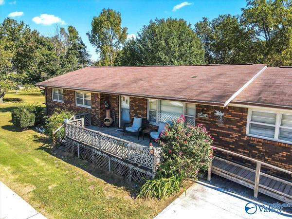1204 North Main Street, Arab, AL 35016