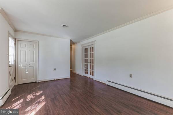 51 E CEDAR AVE, Marlton, NJ 08053