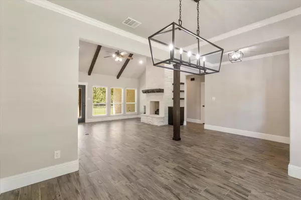 7205 County Road 1017, Joshua, TX 76058