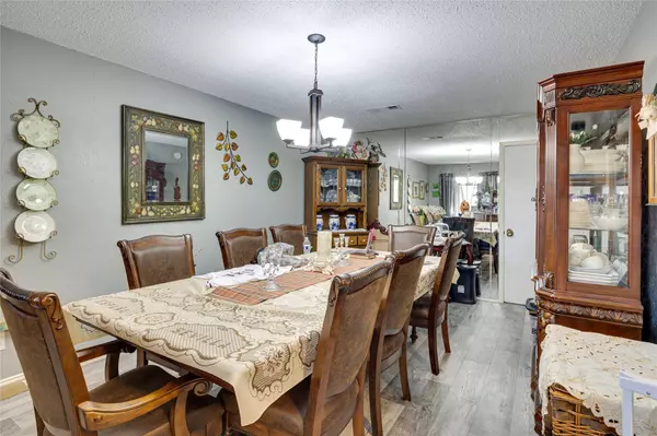 2001 Guinevere Street, Arlington, TX 76014