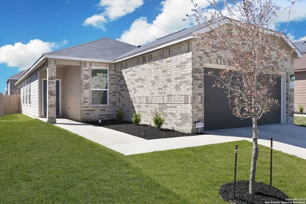 3246 OLD ALMONTE DR, San Antonio, TX 78224