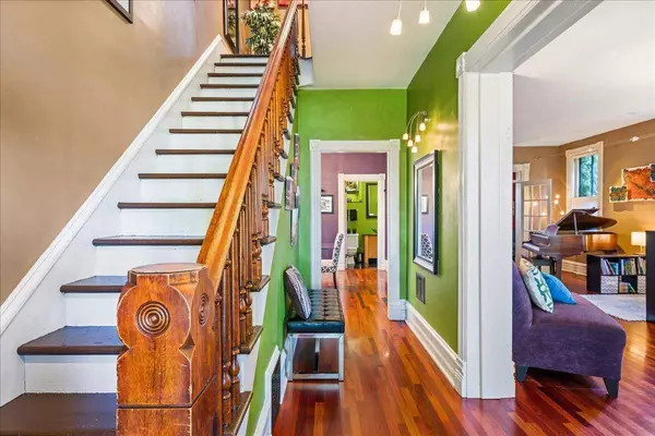 205 E Wabasha ST, Winona, MN 55987