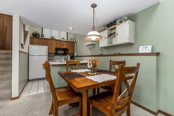 25 Creekwood Lane, Galena, IL 61036