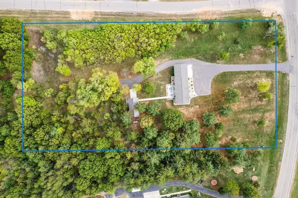 S4048 Old Highway 33 Road, Baraboo, WI 53913