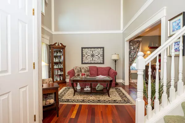 2002 Oakdale Estates DR, Plainfield, IL 60586