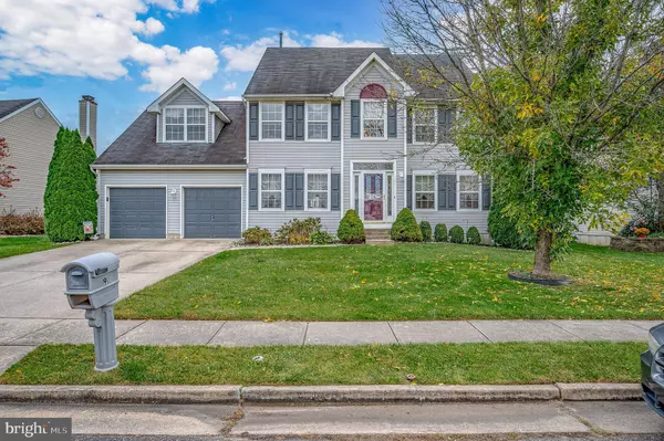 9 LEXINGTON PARK RD, Sicklerville, NJ 08081