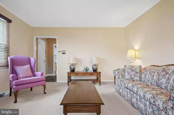 2645 FRANKLIN DR, Vineland, NJ 08361