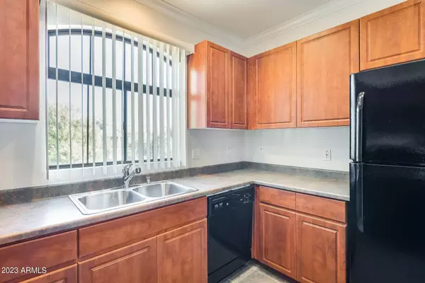 295 N RURAL Road #202, Chandler, AZ 85226