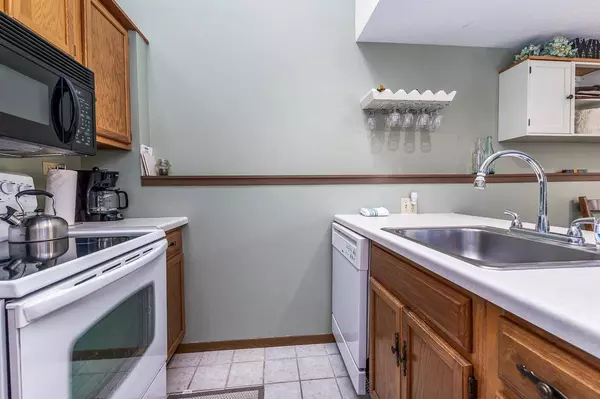 25 Creekwood Lane, Galena, IL 61036